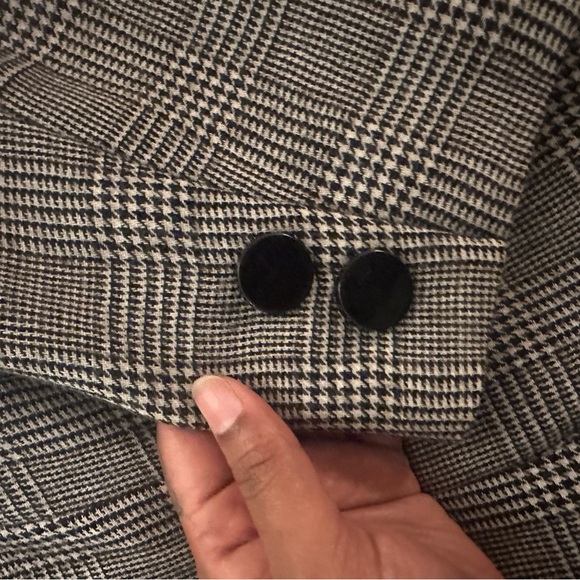 Vintage Ms Valentino 100% wool blazer - Picture 4 of 5